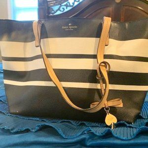 ♠️ Kate Spade Striped Shoulder Handbag ♠️